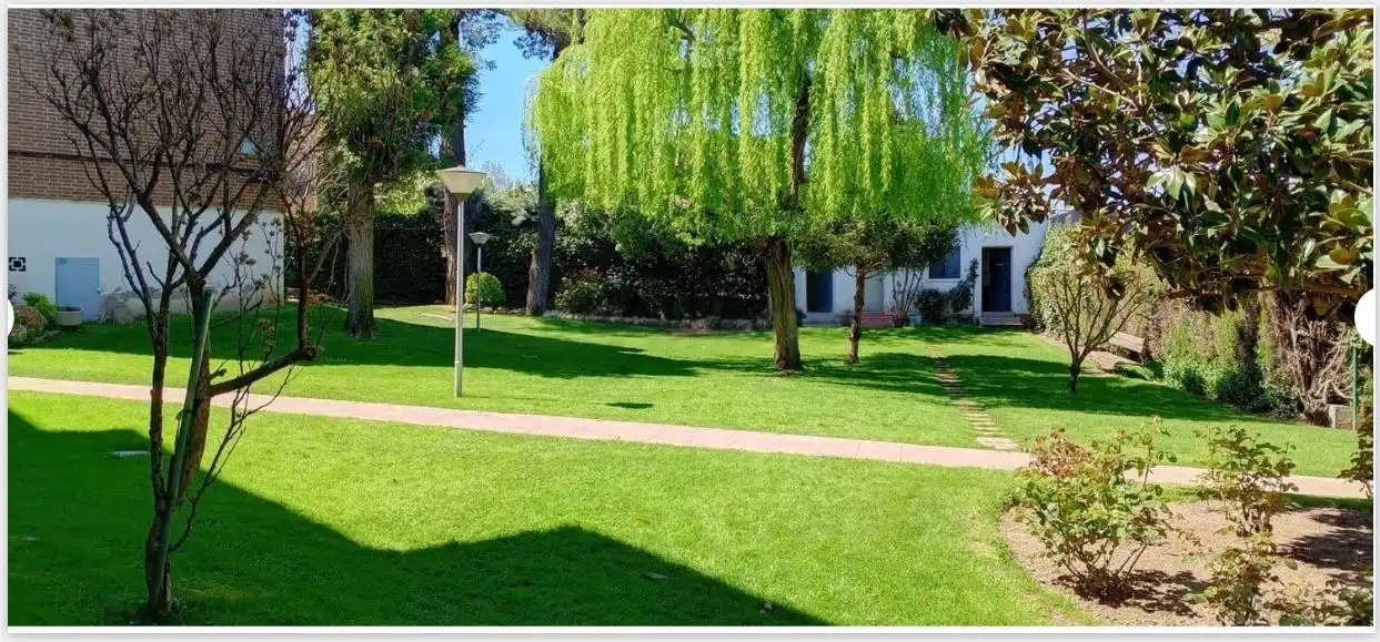 Jardín de Piso en venta en Galapagar con Calefacción, Parquet y Terraza
