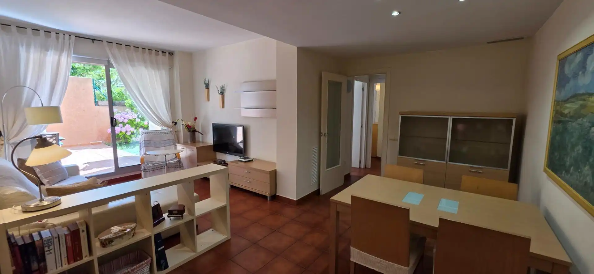 Sala d'estar de Planta baixa en venda en L'Ametlla de Mar  amb Aire condicionat, Calefacció i Jardí privat
