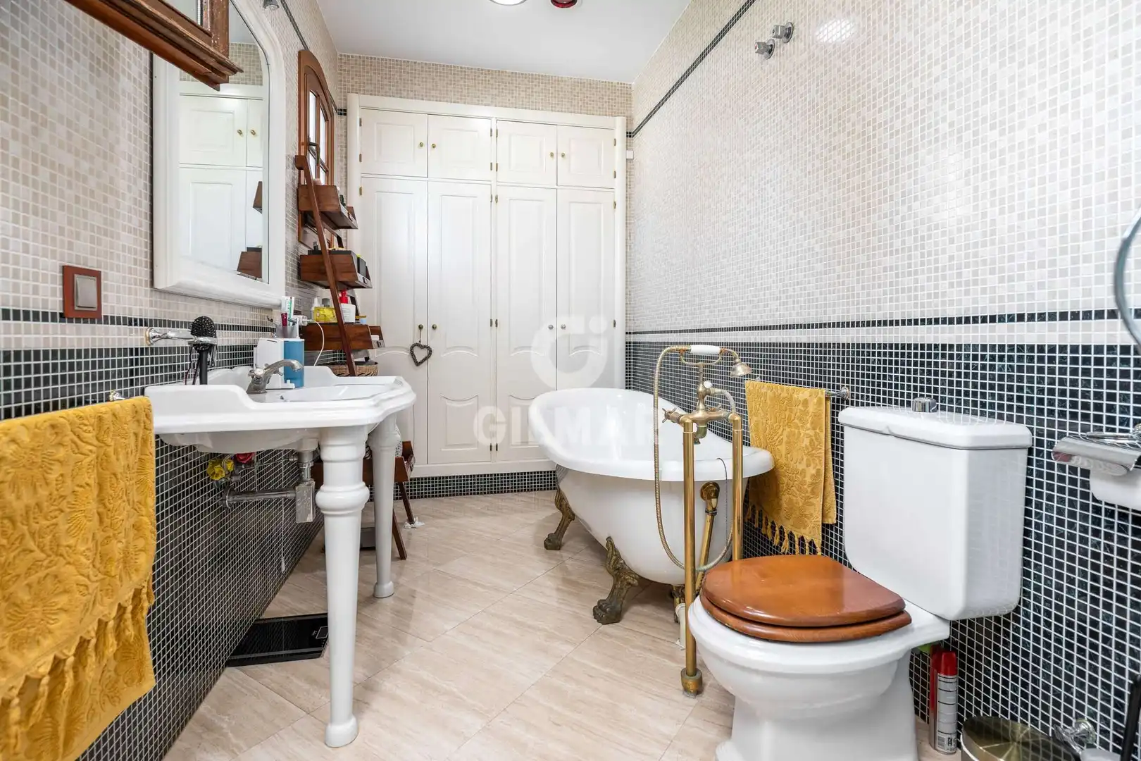 Bathroom of Houses for sale in Jerez de la Frontera  with Heating, Private garden and Swimming Pool