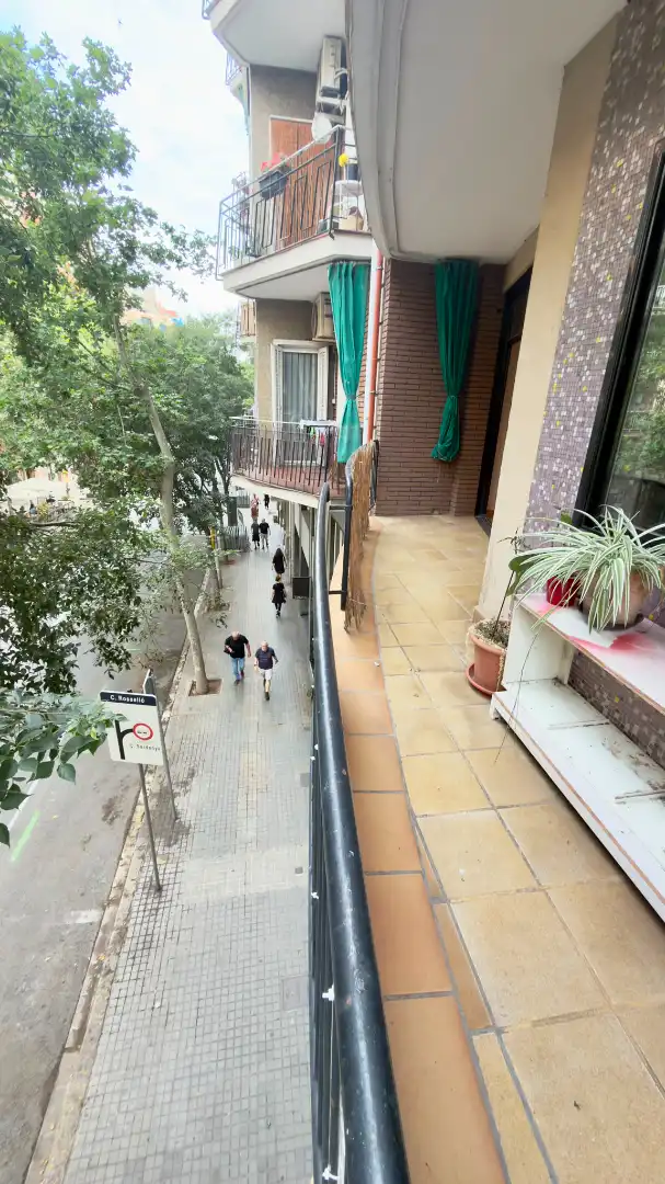 Vista exterior de Piso en venta en Barcelona con Calefacción, Parquet y Trastero