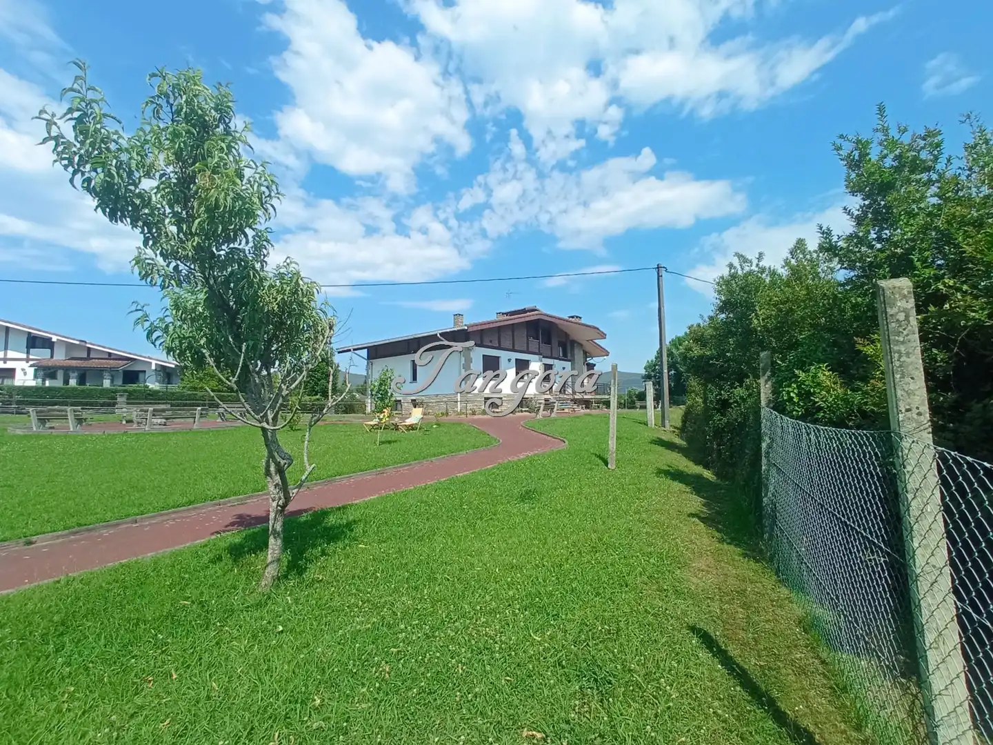 Casa o xalet en venda en Busturia amb Calefacció, Jardí privat i Parquet