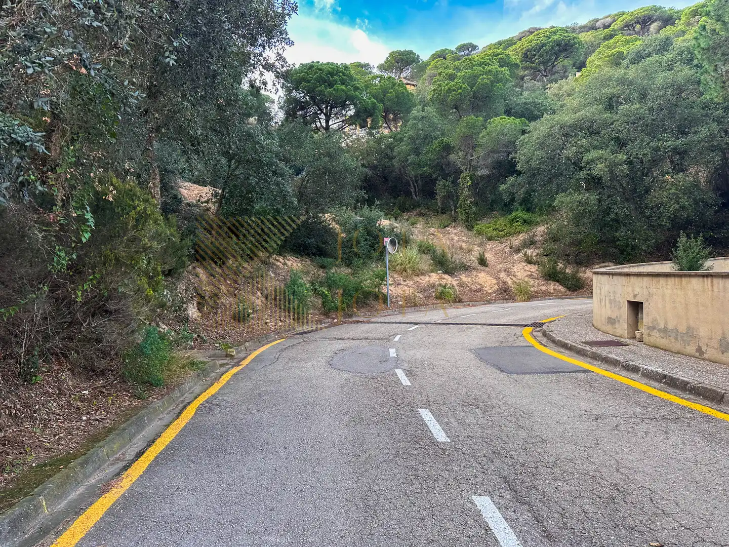 Wohnbaugrundstück zum Verkauf in Carrer de les Alzines 30