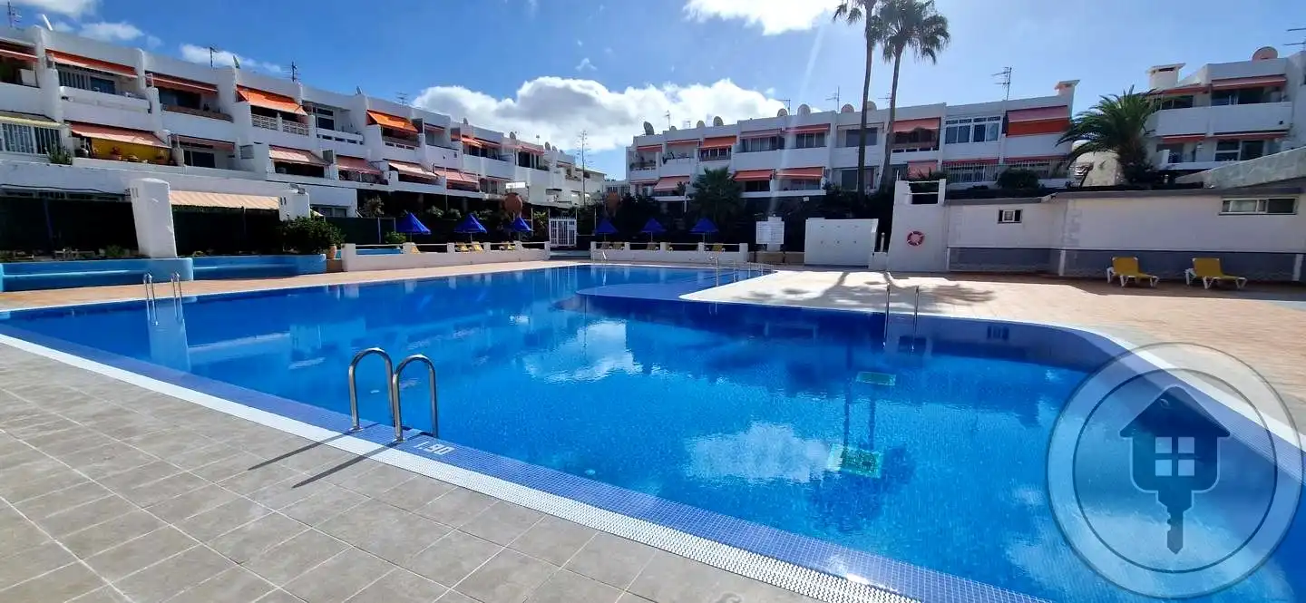 Piscina de Planta baixa en venda en Arona