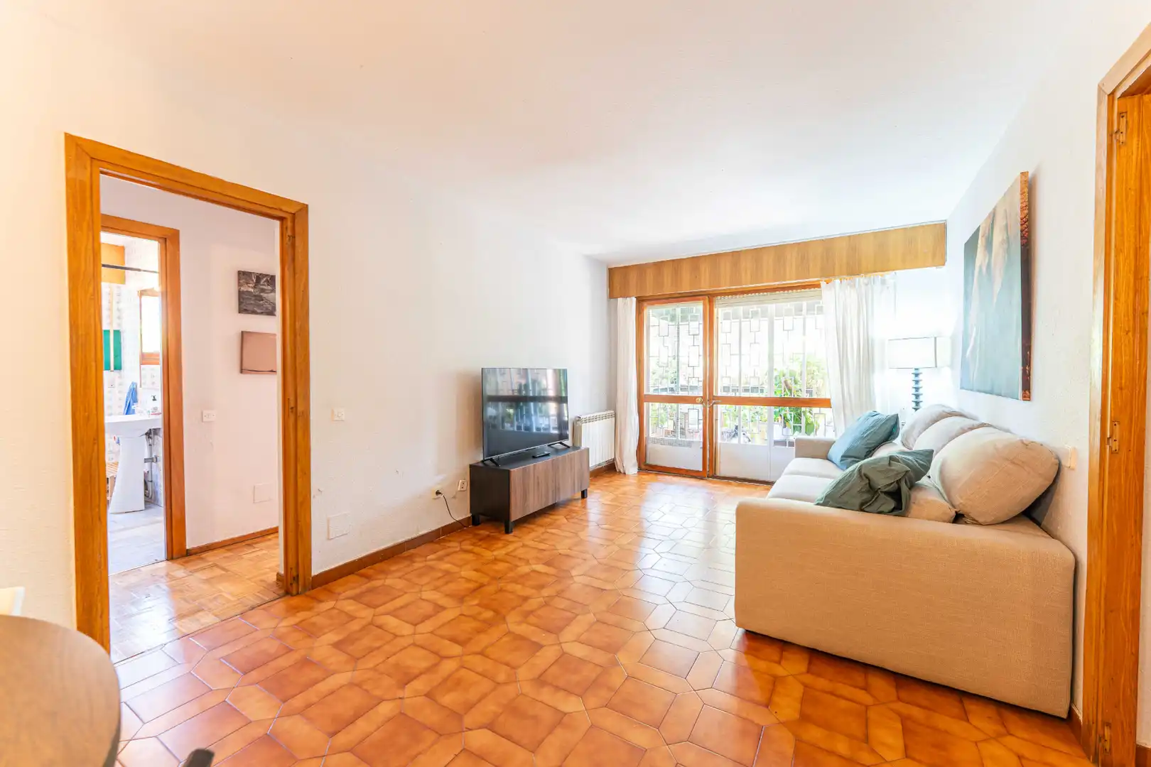Sala d'estar de Pis en venda en Hoyo de Manzanares amb Calefacció, Jardí privat i Parquet