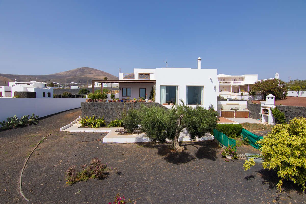 Vista exterior de Casa o chalet en venta en Tías con Jardín privado, Trastero y Piscina