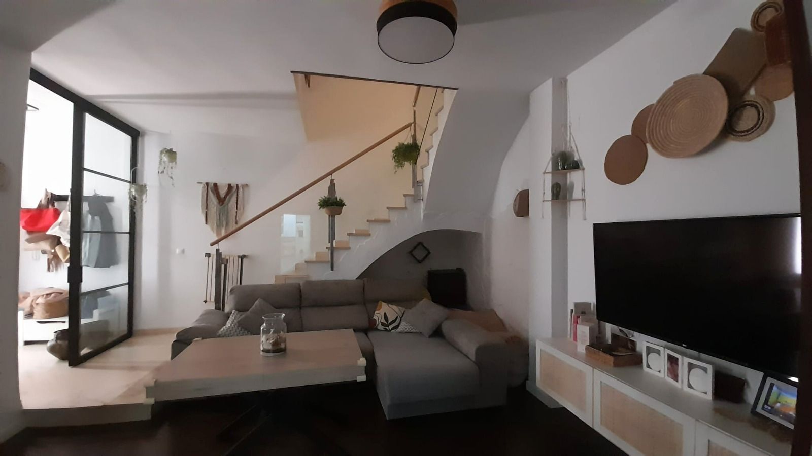 Sala d'estar de Dúplex en venda en Lucena amb Aire condicionat, Calefacció i Jardí privat