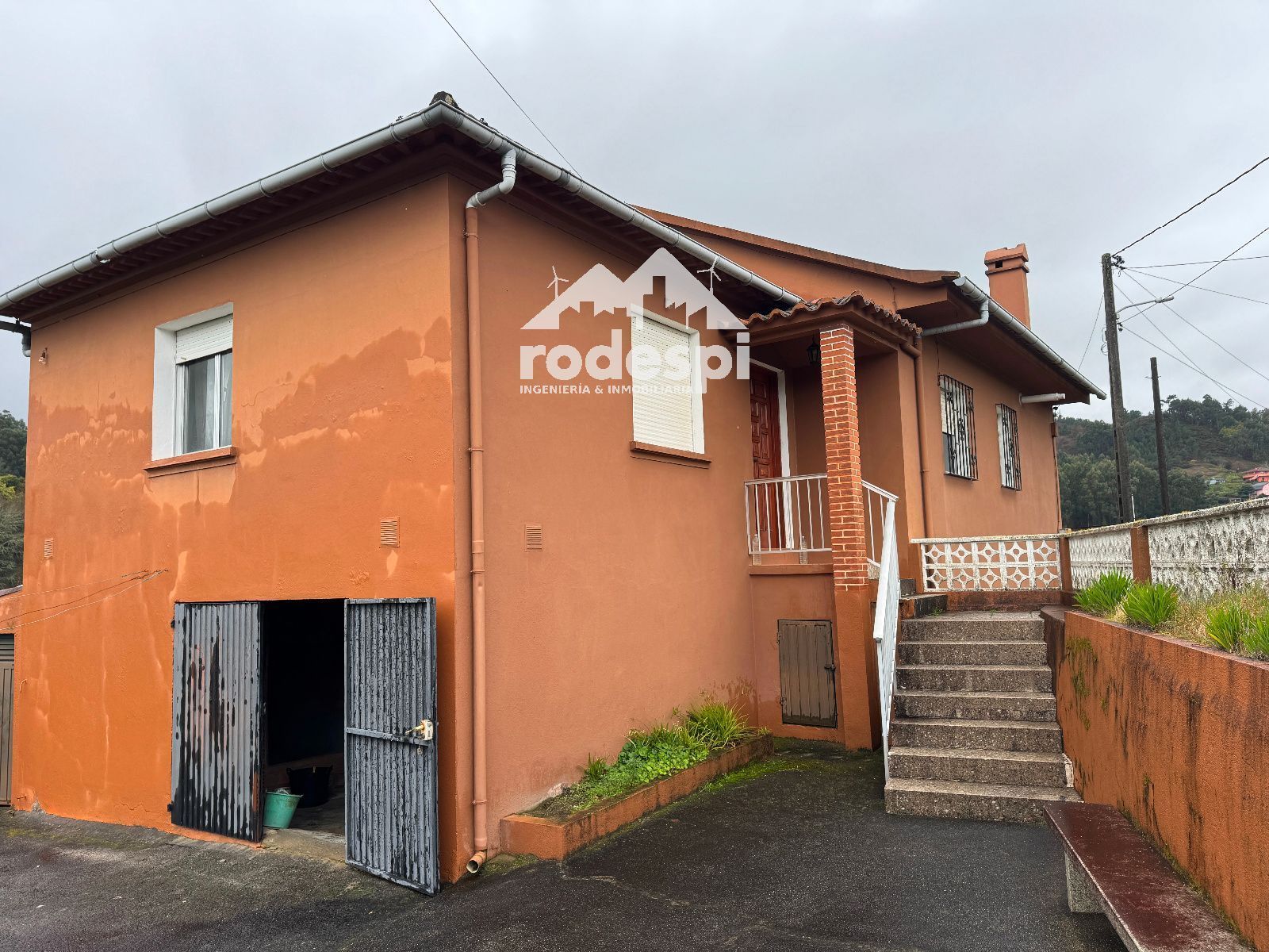 Vista exterior de Casa o xalet en venda en Arbo amb Calefacció