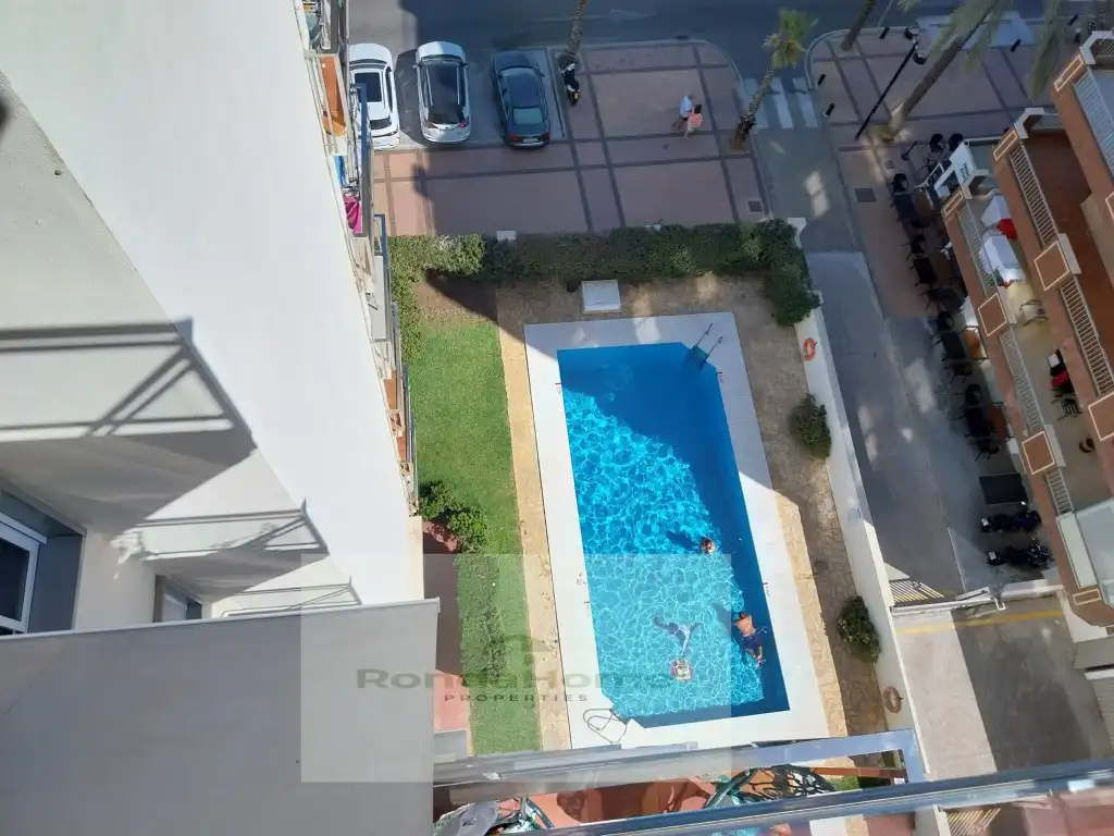 Piscina de Pis de lloguer en Fuengirola amb Terrassa
