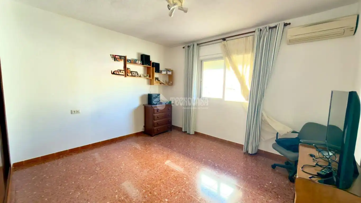 Casa con terraza en venta en San Enrique - Guadiaro -  Pueblo Nuevo, imagen 5