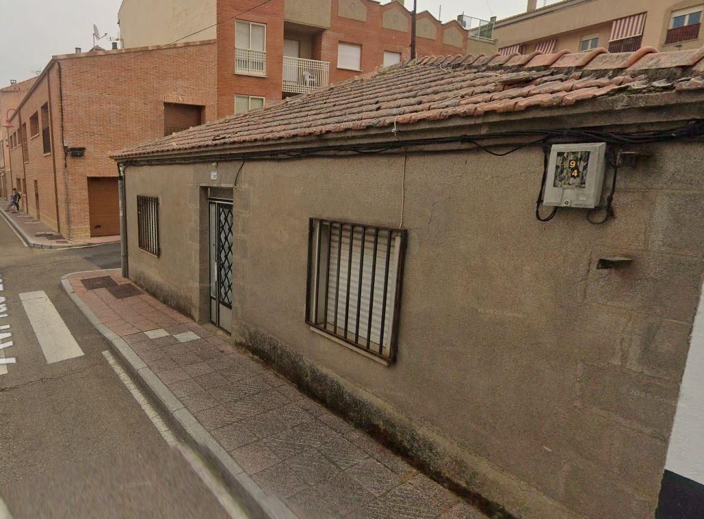 Vista exterior de Casa o xalet en venda en Santa Marta de Tormes