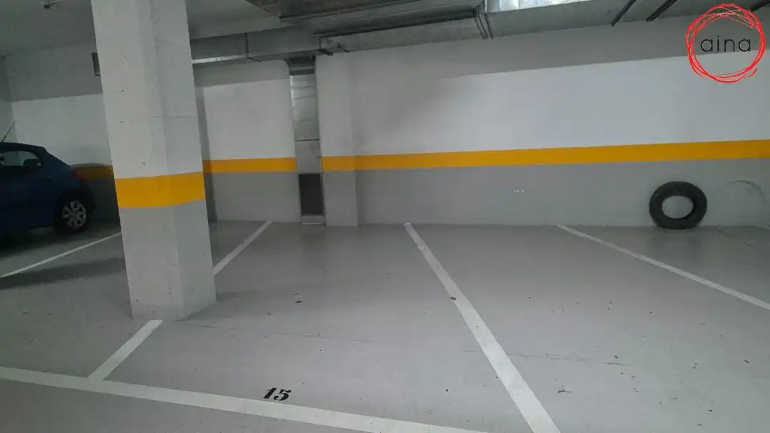 Parking de Garaje en venta en  Pamplona / Iruña