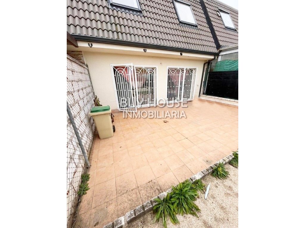 Vista exterior de Casa o xalet de lloguer en Illescas