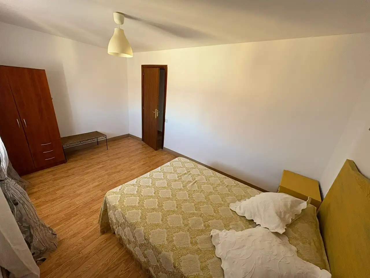 Habitación de Finca rústica en venta en San Esteban de Gormaz con Calefacción, Trastero y Amueblado