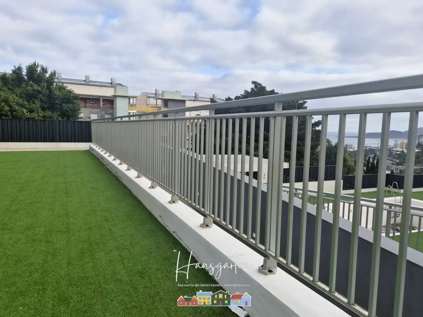 Terraza de Piso en venta en Las Palmas de Gran Canaria con Calefacción, Trastero y Piscina comunitaria
