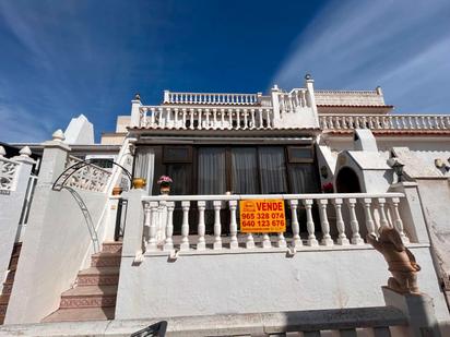 Vista exterior de Dúplex en venda en Orihuela amb Aire condicionat i Internet