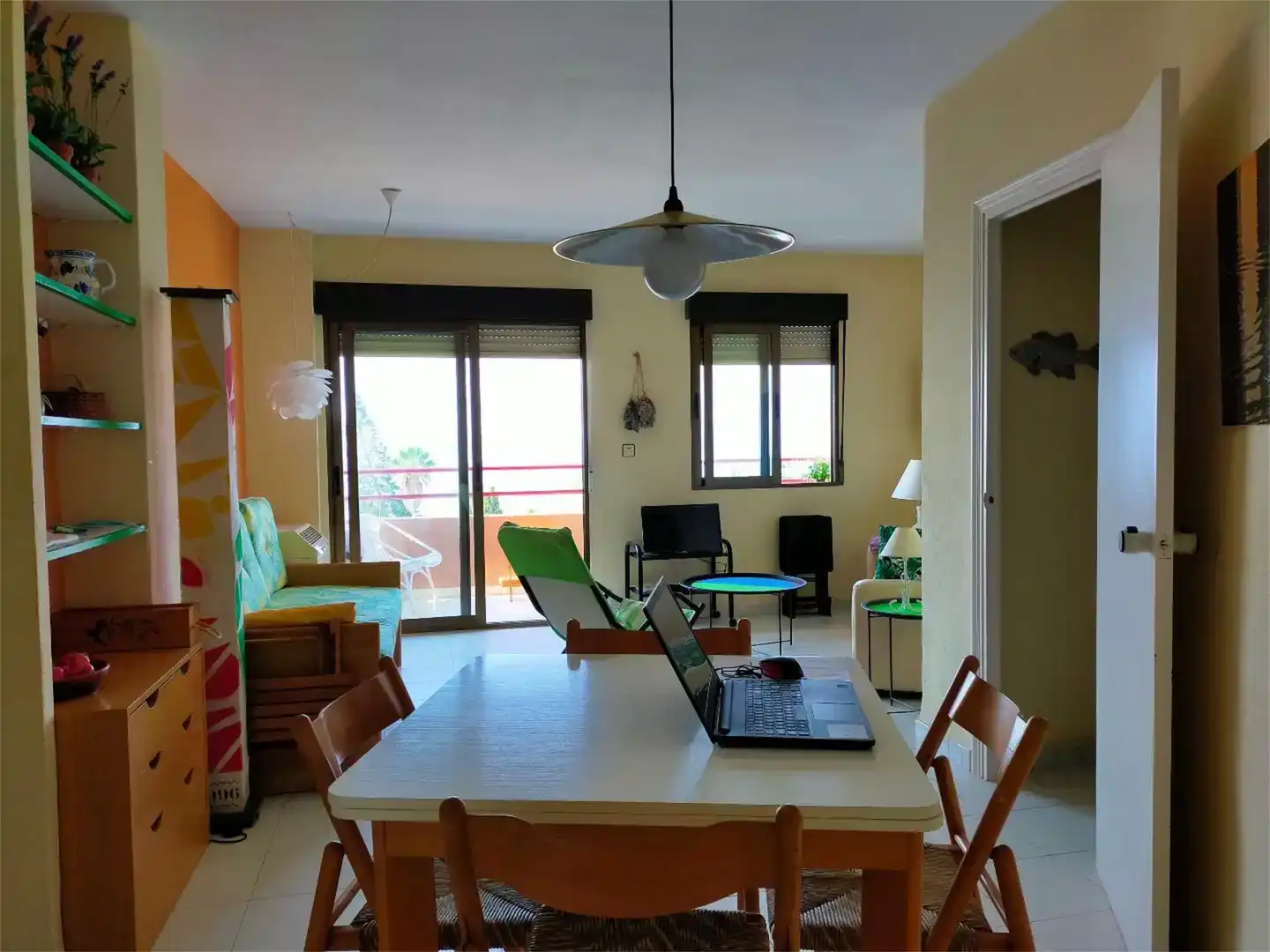 Sala d'estar de Apartament de lloguer en Mazarrón amb Aire condicionat i Moblat