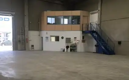 Nau industrial de lloguer en Riba-roja de Túria amb Calefacció i Alarma