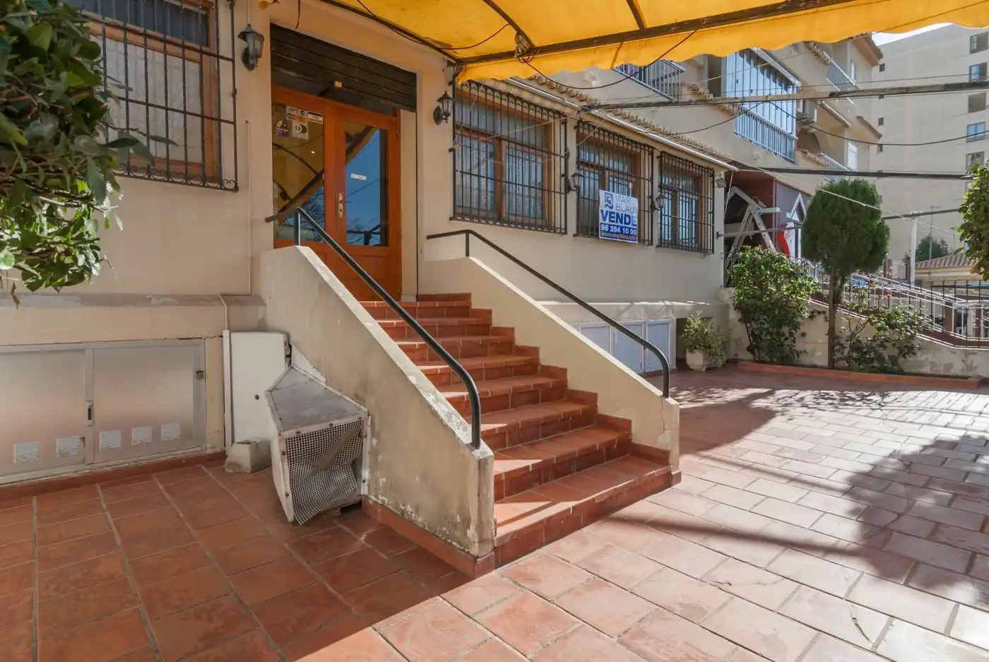 Business premises for sale in Calle CASTILLA LEÓN