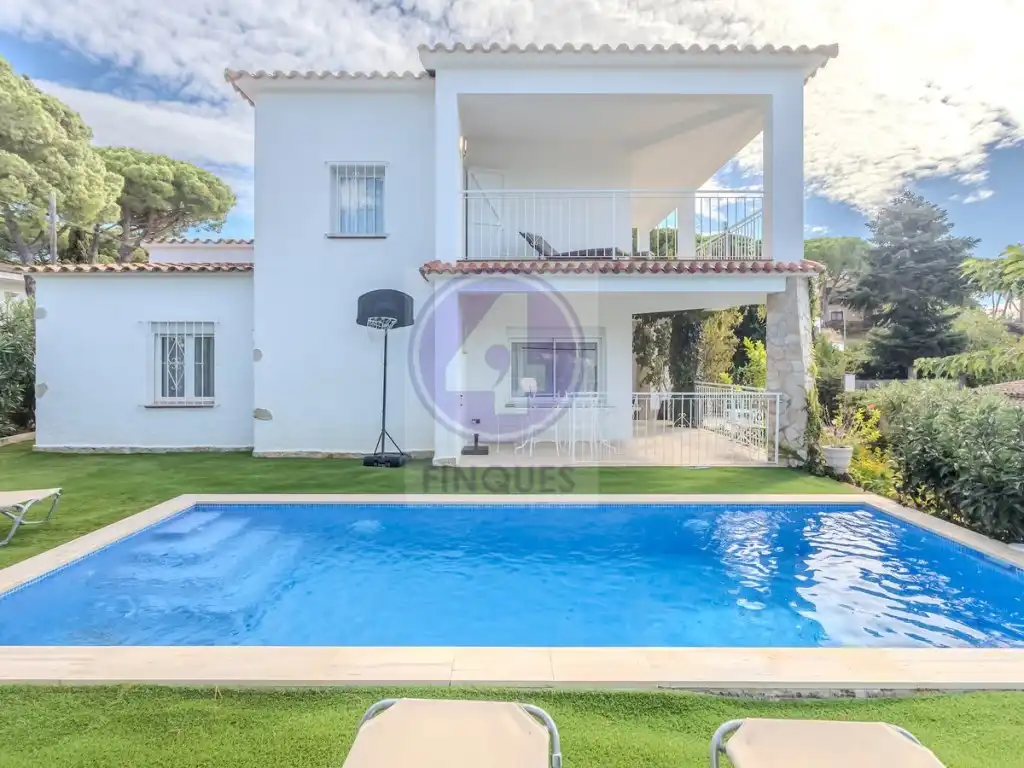 Exterior view of Houses for sale in Castell d'Aro, Platja d'Aro i s'Agaró