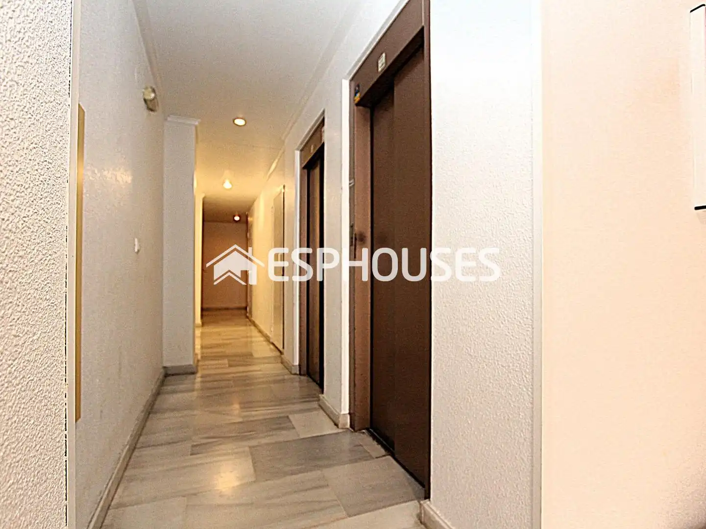 Apartamento en venta en Guardamar del Segura con Aire acondicionado, Balcón y Piscina comunitaria