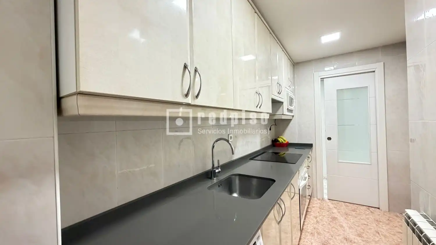 Kitchen of Flat for sale in Leganés  with Air Conditioner and Heating