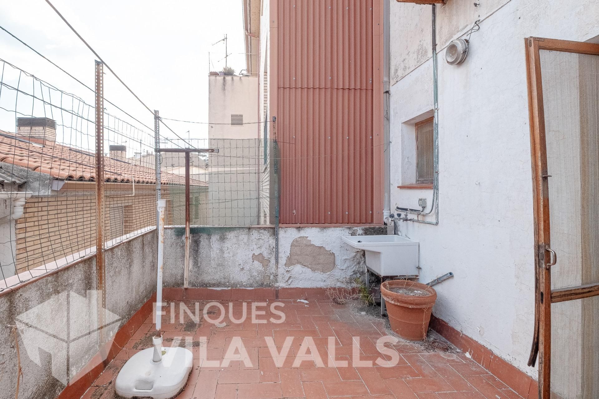 Casa adosada en venda a Calle CINGLES DE BERTI