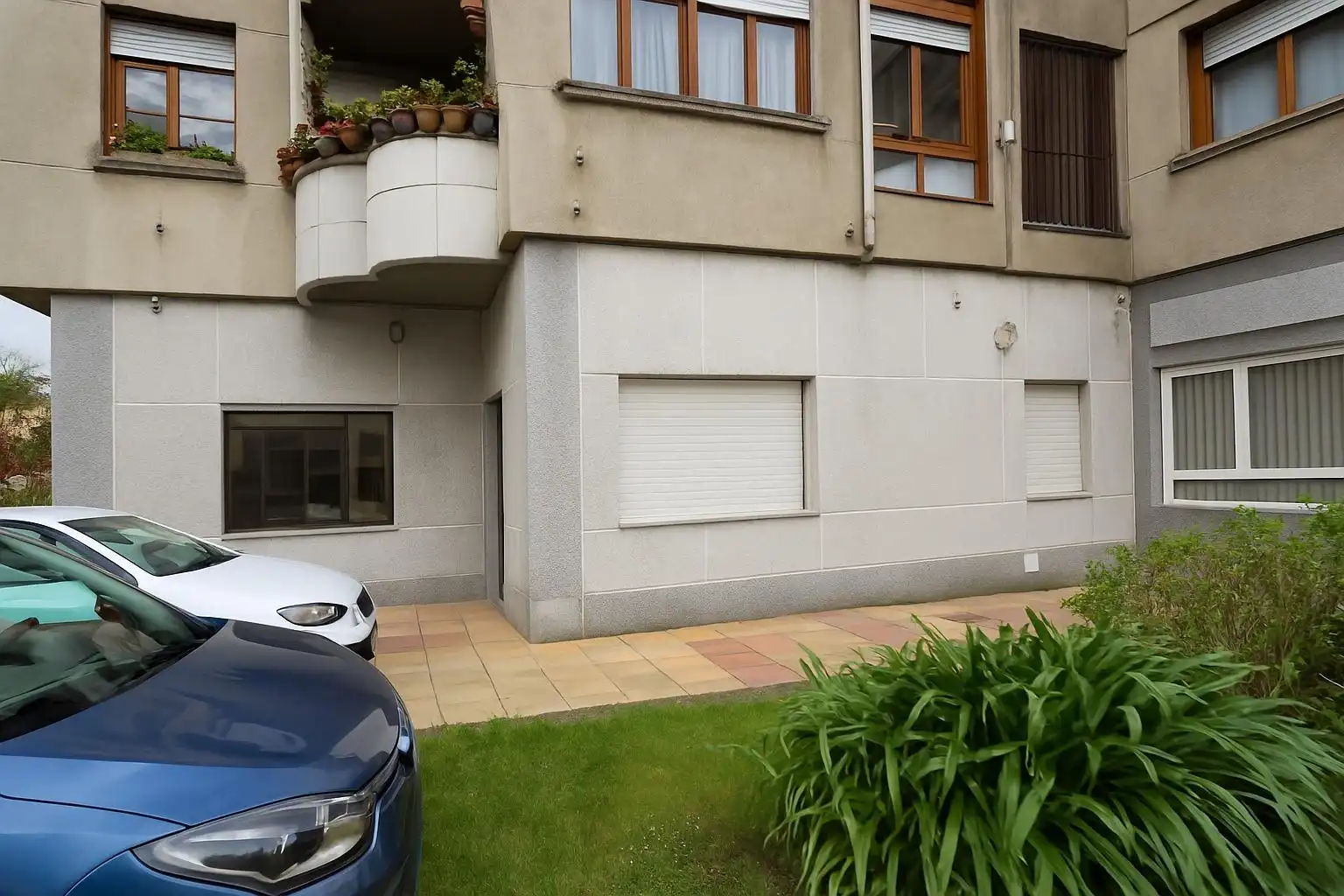 Vista exterior de Local en venta en Torrelavega 