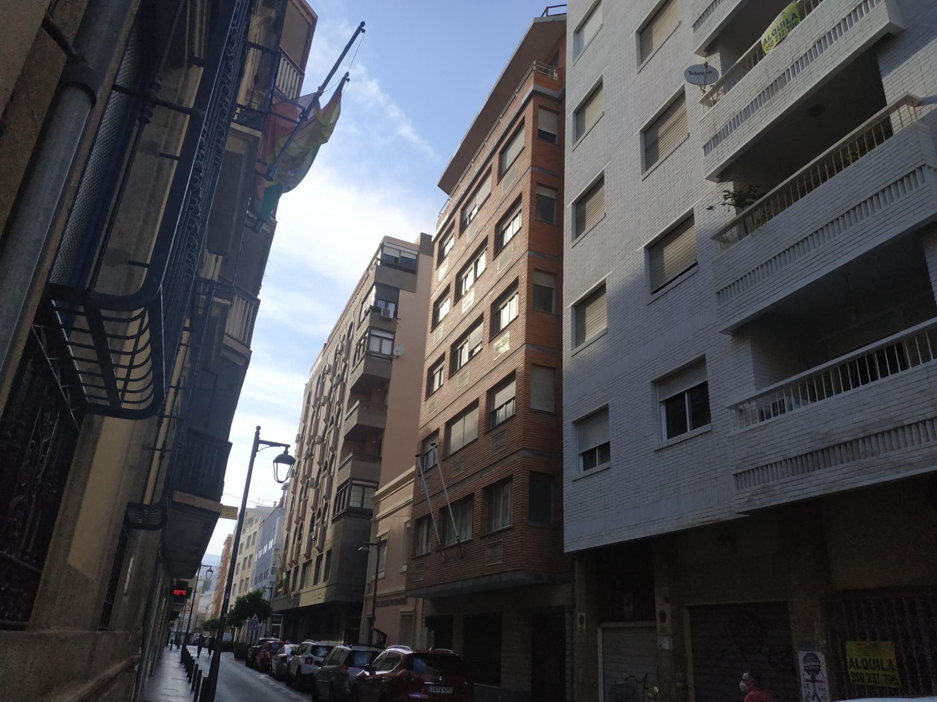 Außenansicht von Gebaude zum Verkauf in  Almería Capital