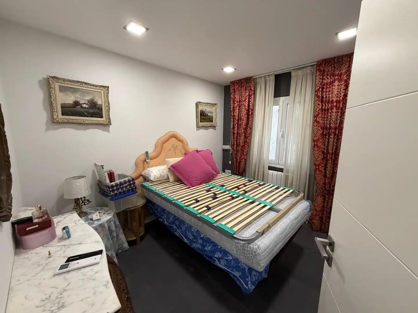 Bedroom of Flat for sale in Cuenca  with Air Conditioner