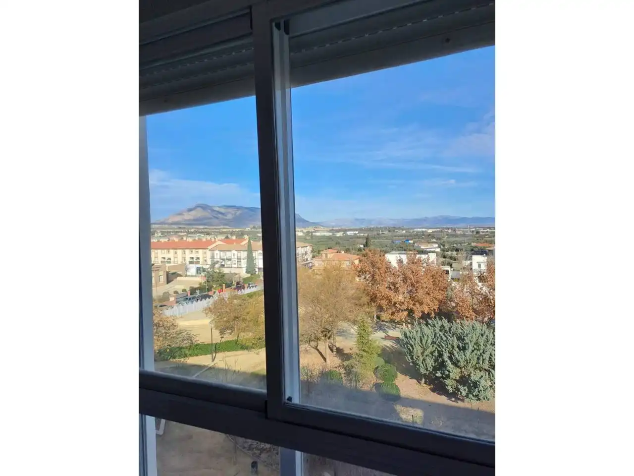 Vista exterior de Dúplex en venta en Baza con Calefacción, Terraza y Trastero