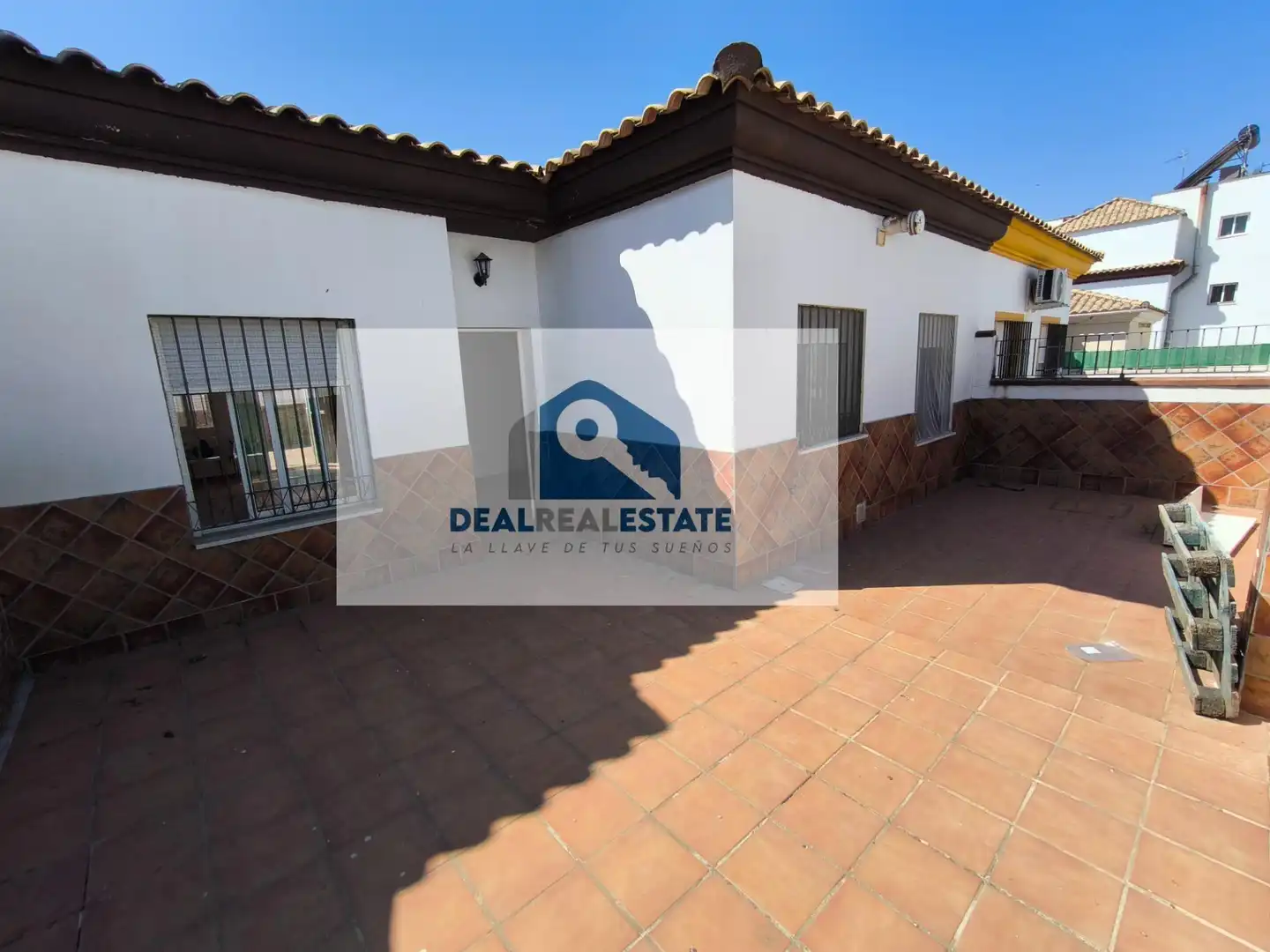 Vista exterior de Casa o chalet en venta en Burguillos con Aire acondicionado y Terraza