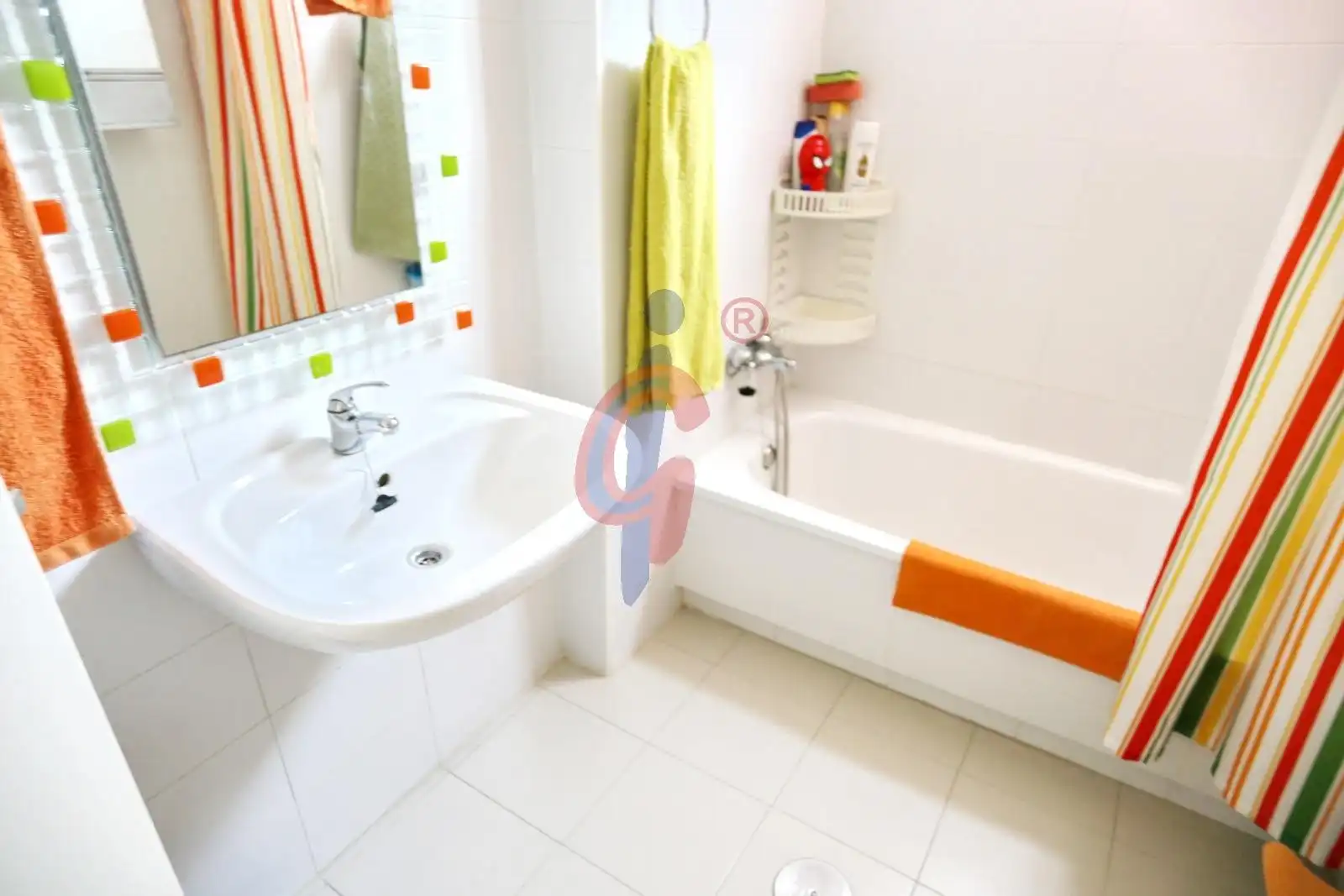 Bany de Apartament en venda en Guardamar del Segura amb Aire condicionat, Calefacció i Terrassa
