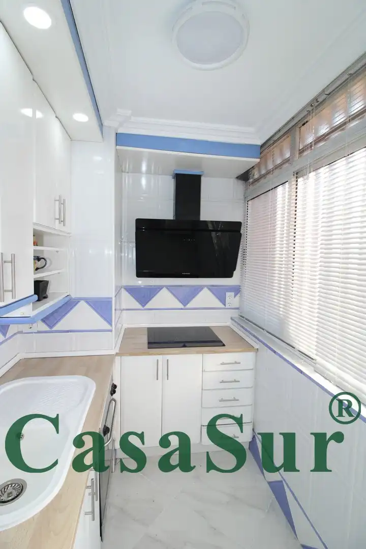 Cuina de Pis en venda en Valladolid amb Calefacció, Parquet i Terrassa