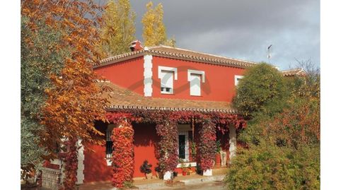 Villa 5 Dormitorios, Piscina, Jardín, Parking cubierto