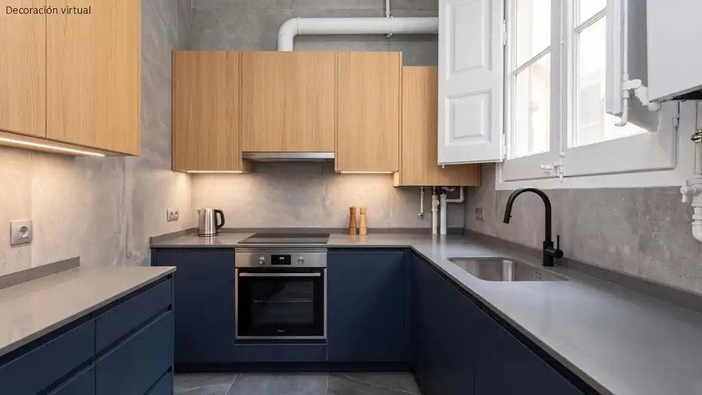 Cuina de Apartament en venda en Barcelona amb Calefacció, Terrassa i Balcó