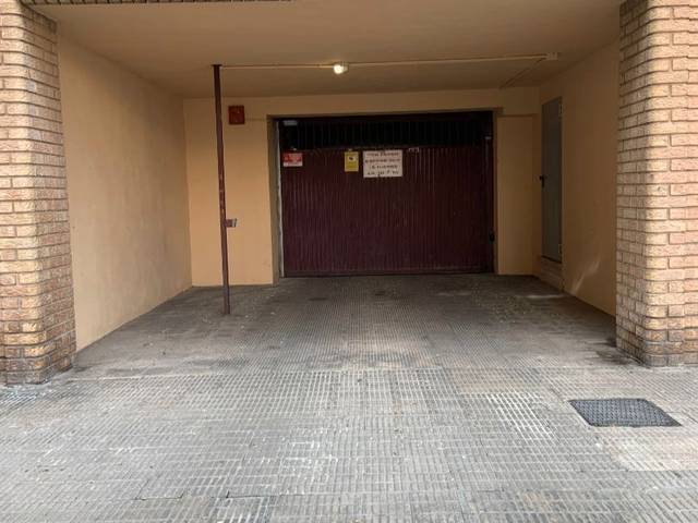 Garaje en Alquiler en Carrer del Riu Xúquer, 10 en Ensanche - Río Júcar