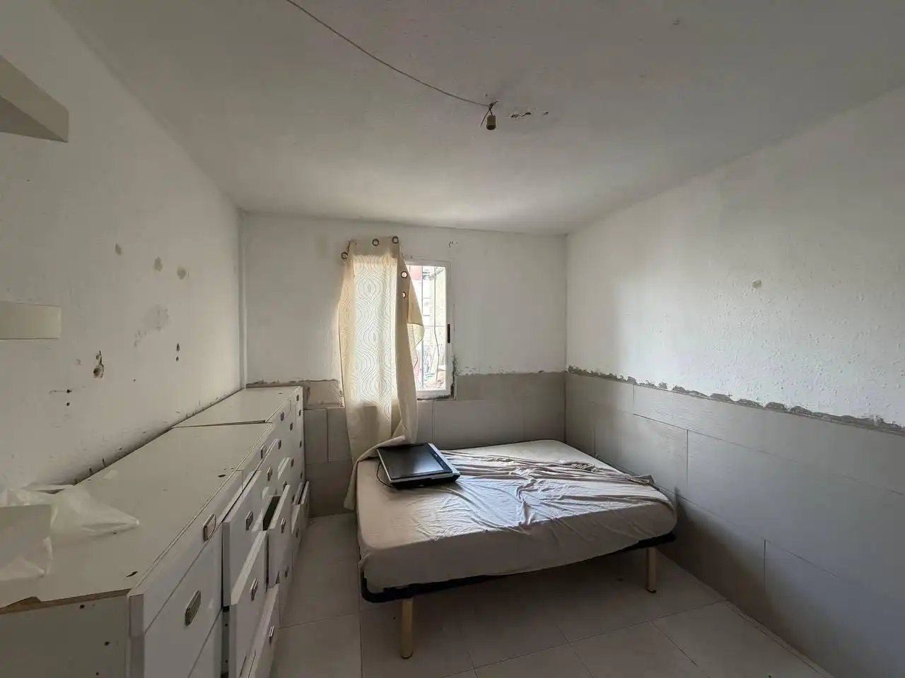 Habitación de Apartamento en venta en Alicante / Alacant con Alarma
