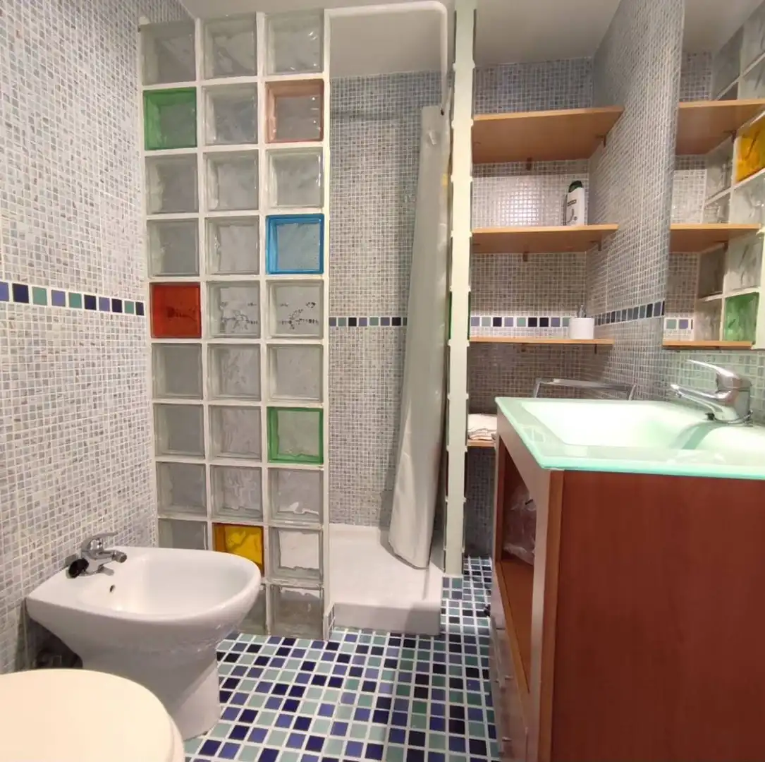 Bathroom of Apartments for rent in Alicante / Alacant  with Swimming Pool