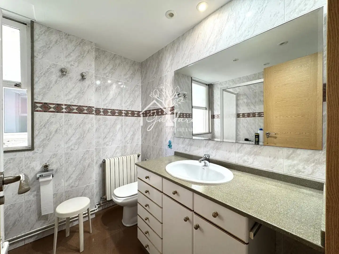 Bathroom of Flat for sale in Narón  with Heating, Terrace and Storage room
