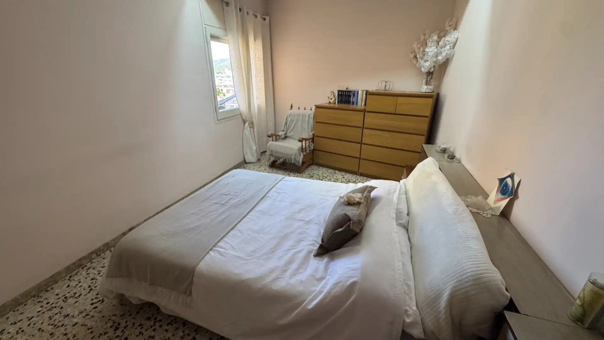 Habitación de Piso en venta en Montcada i Reixac con Horno, Balcón y Alarma