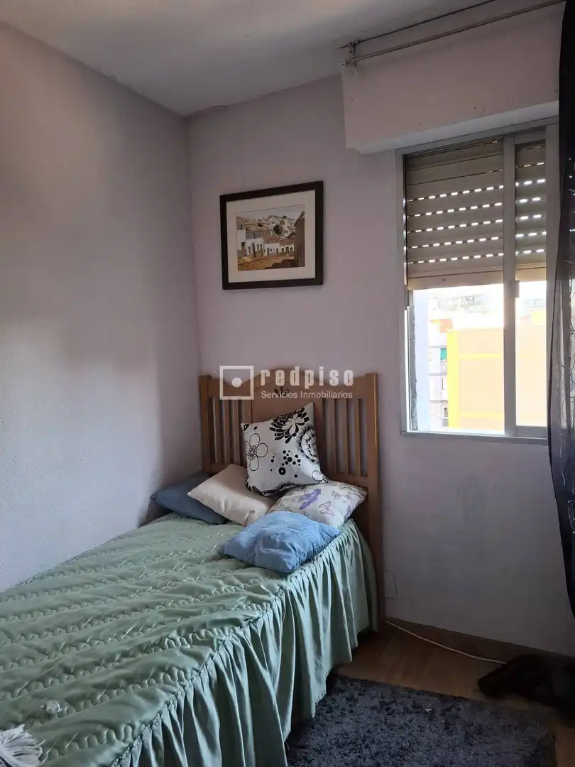 Habitación de Piso en venta en Móstoles con Calefacción, Terraza y Amueblado