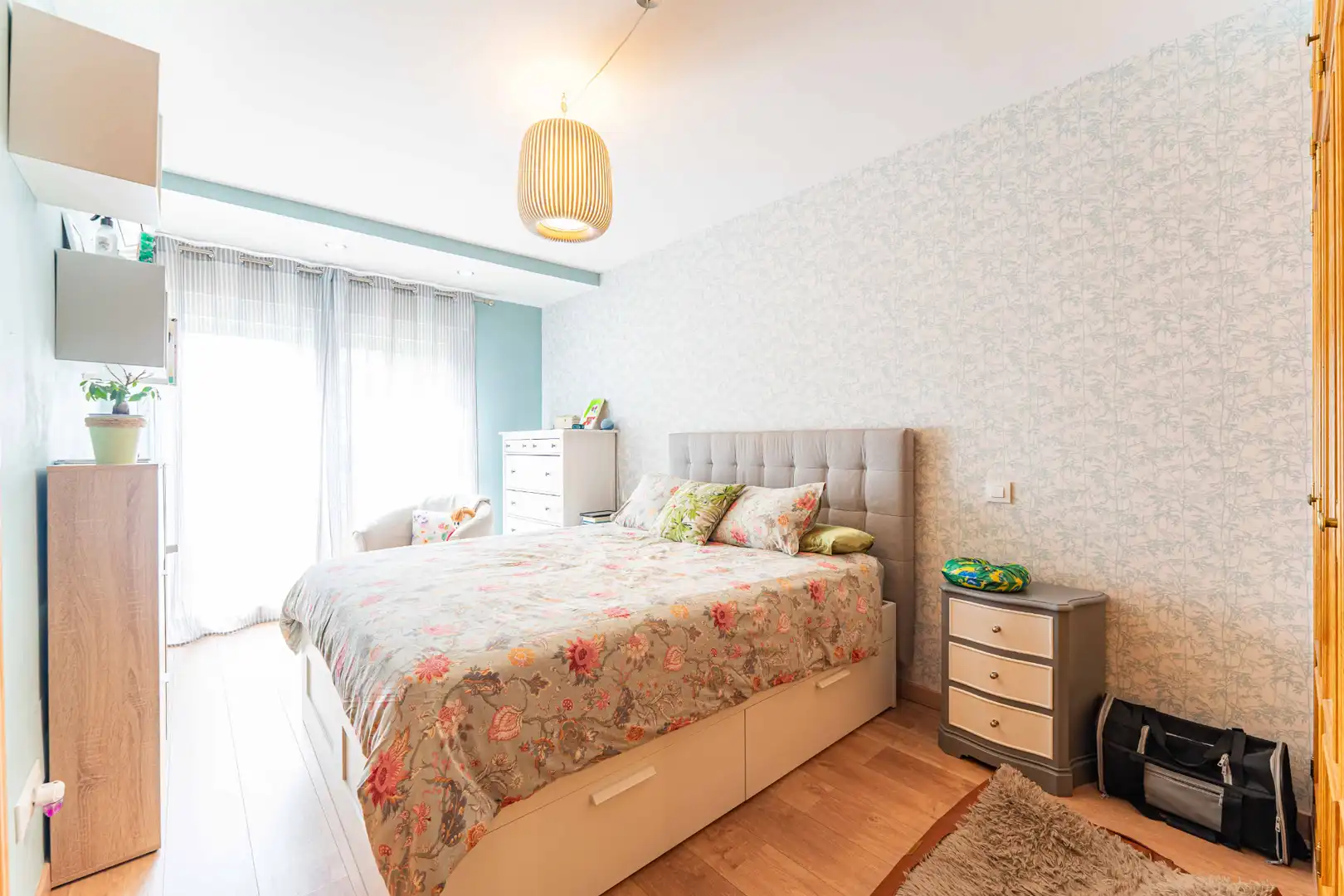 Habitación de Casa adosada en venta en Torrelodones con Balcón