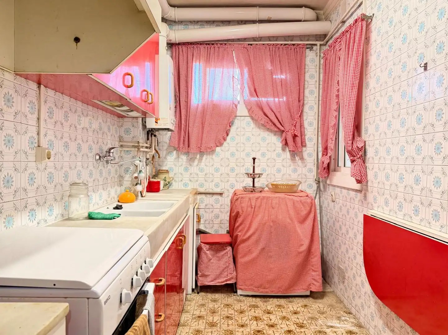 Kitchen of Flat for sale in Sabadell  with Balcony