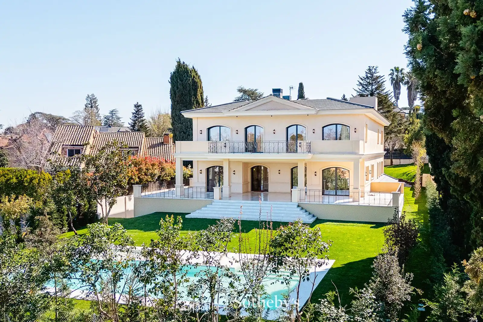 Casa amb piscina en venda a Tres places