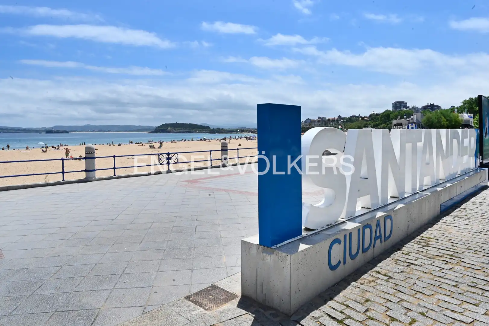 Exterior view of Commercial properties for sale in Santander  with Air Conditioner, Terrace and Furnished