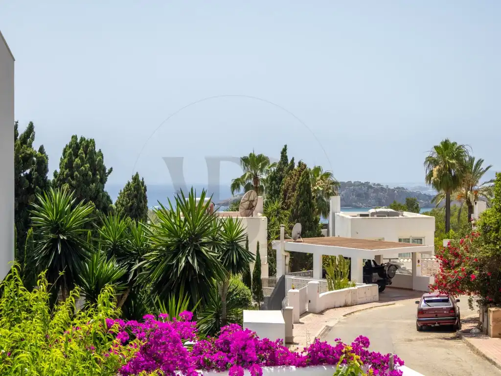 Vista exterior de Casa adosada de lloguer en Santa Eulària des Riu amb Aire condicionat i Piscina comunitària