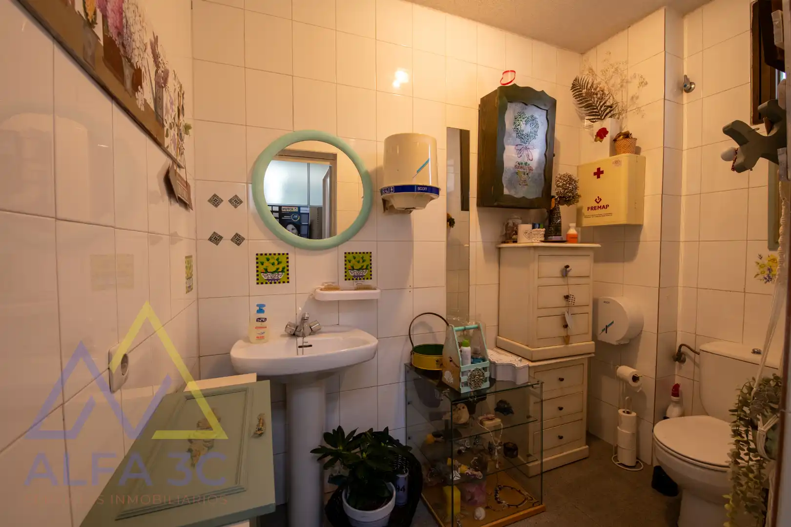 Baño de Local en venta en Tres Cantos