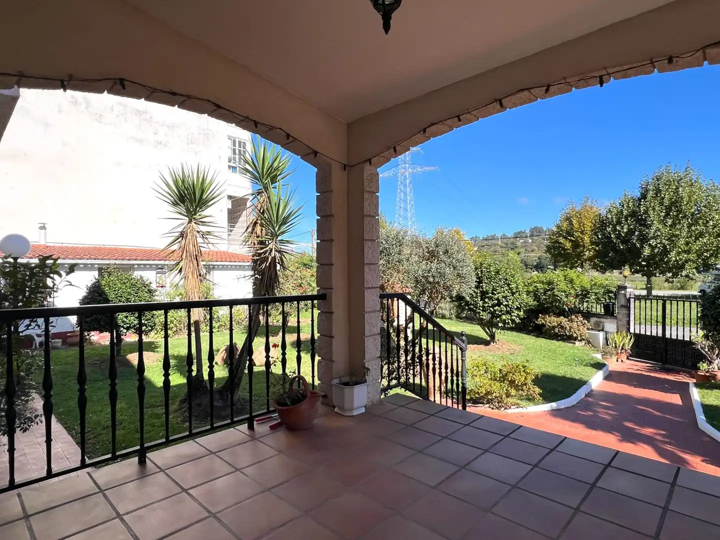 Terrace of Houses for sale in Bergondo, A Coruña