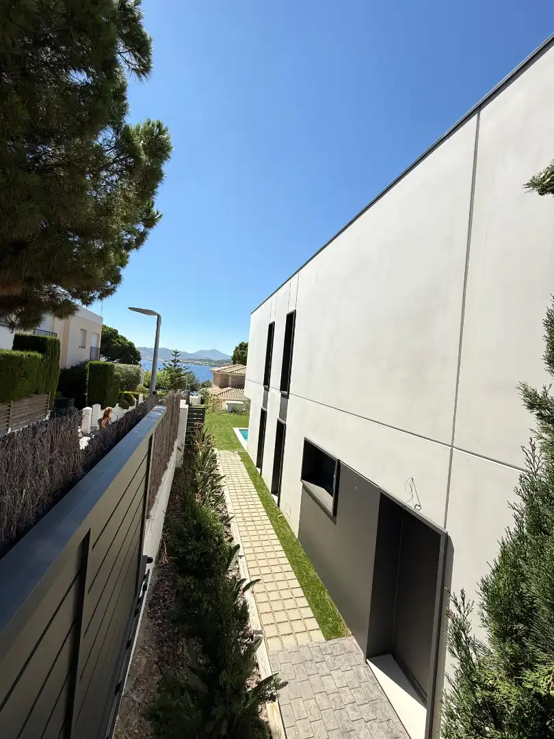 Vista exterior de Casa o chalet en venta en Llançà con Aire acondicionado, Calefacción y Jardín privado
