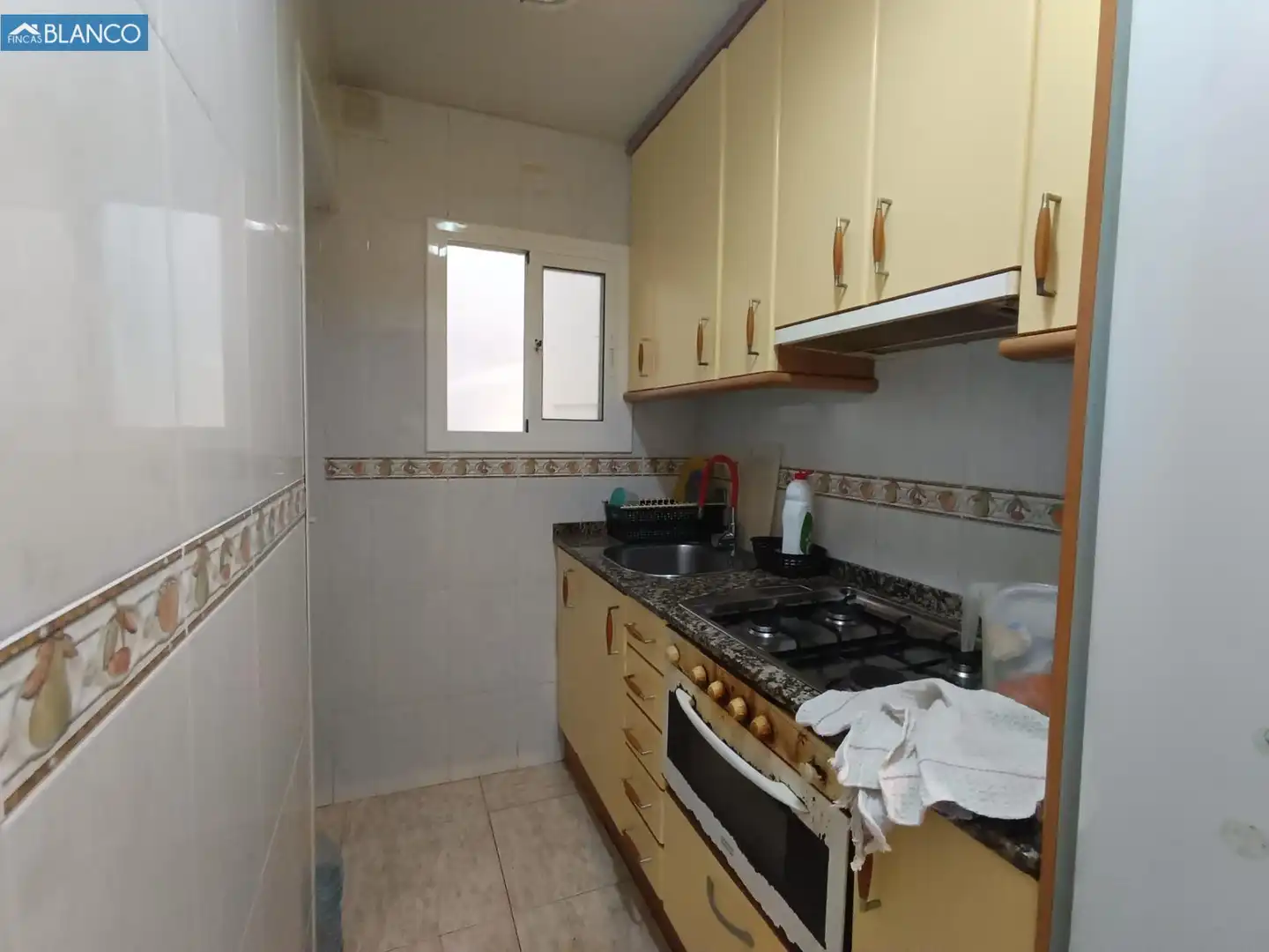Cocina de Piso en venta en L'Hospitalet de Llobregat con Aire acondicionado, Calefacción y Alarma